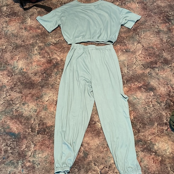 shein cropped two piece set with pants - Picture 2 of 4